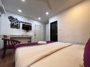 TV in/ali zabaviščno središče v nastanitvi TCS SUITES