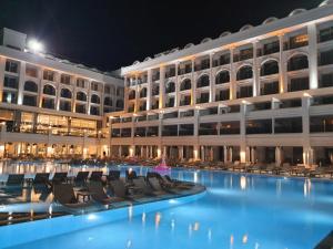 Πισίνα στο ή κοντά στο Sunthalia Hotels & Resorts Ultra All Inclusive Adults Only Party Hotel