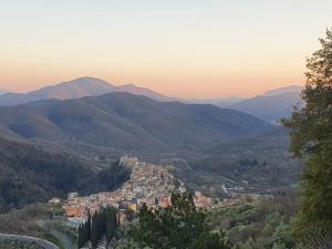 a view of a city in the mountains at Casa di Nonna Luciana 