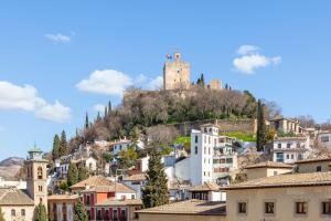 Nespecifikovaný výhled na destinaci Granada nebo výhled na město při pohledu z hotelu