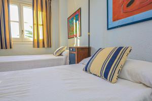 Ένα ή περισσότερα κρεβάτια σε δωμάτιο στο LITORAL COSTA DORADA - CALDERON de la BARCA +45 φωτογραφίες
