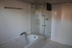 Koupelna v ubytování Ferienwohnung am Gilsbach + 21 fotografií