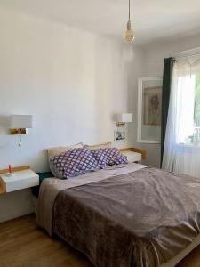 Zdjęcie z galerii obiektu Appartement de charme vue mer w Cassis