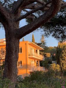 Zdjęcie z galerii obiektu Appartement de charme vue mer w Cassis