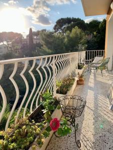Zdjęcie z galerii obiektu Appartement de charme vue mer w Cassis