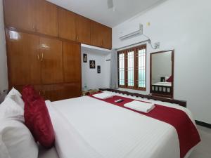 Postel nebo postele na pokoji v ubytování Sunflower Villa