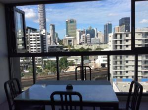 Nespecifikovaný výhled na destinaci Brisbane nebo výhled na město při pohledu z aparthotelu