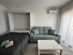 Posedenie v ubytovaní VER853 - Estudio con terraza vistas al mar, Piscina, Playa, Centro