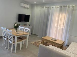 Fotografia z galérie ubytovania Mimozas Apartment Porto Heli v destinácii Porto Heli