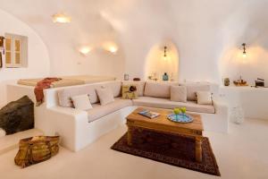 Χώρος καθιστικού στο Cave at White Rock - Private outdoor jacuzzi +39 φωτογραφίες