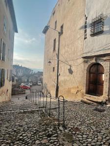 Budova, v ktorej sa apartmán nachádza