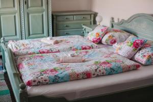 A bed or beds in a room at Gazdov dvor