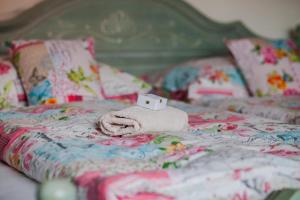 A bed or beds in a room at Gazdov dvor