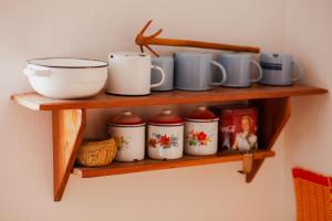 Coffee and tea making facilities at Gazdov dvor