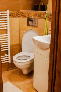 A bathroom at Gazdov dvor