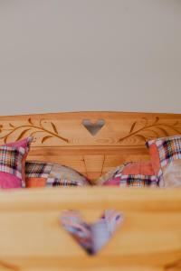 A bed or beds in a room at Gazdov dvor