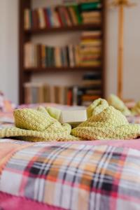 A bed or beds in a room at Gazdov dvor