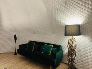 Posedenie v ubytovaní Bubble Glamping Sicily