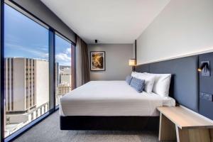 Postel nebo postele na pokoji v ubytování Vibe Hotel Hobart + 37 fotografií