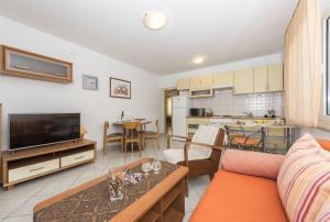 Kuchyň nebo kuchyňský kout v ubytování Apartment Katarina