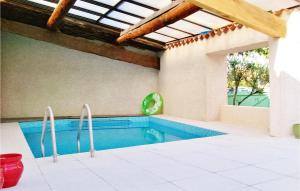 Kolam renang di atau dekat dengan Gorgeous Home In Montblanc With Heated Swimming Pool