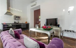A kitchen or kitchenette at Amazing Apartment In Sevilla With Wifi