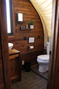 Zion White Bison Glamping & RV Resort的一间浴室