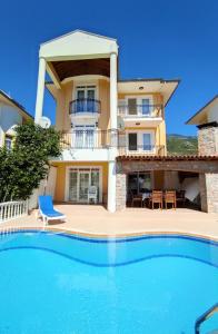 Bazén v ubytování Villa Defne Oludeniz Private Villa nebo v jeho okolí + 20 fotografií