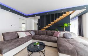 Posedenie v ubytovaní 4 Bedroom Stunning Home In Kastel Stari
