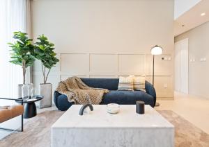 Picture of 4 BHK Ultra Luxurious Apartment For Sale 428 Sq.Yrd . - Facebook