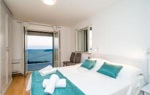 Fotografia z galérie ubytovania Cozy Home In Brsecine With House Sea View v destinácii Brsečine + 29 fotografií