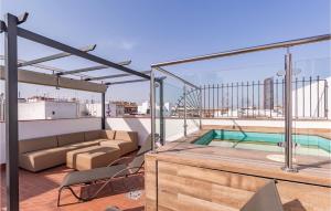 Μπαλκόνι ή βεράντα στο 1 Bedroom Stunning Apartment In Sevilla