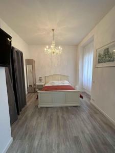 Posteľ alebo postele v izbe v ubytovaní Cannes Studio situé dans la résidence Gallia Historique