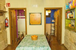 A bed or beds in a room at Casiñas de Acevedo