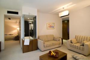 Posezení v ubytování Hotel Burgas + 37 fotografií