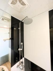 Bilik mandi di Cen Pin B&B