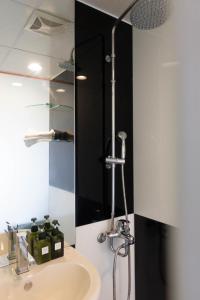 Bilik mandi di Cen Pin B&B +37 gambar