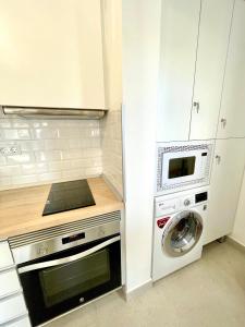 A kitchen or kitchenette at Villa Paraiso