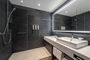 Vannituba majutusasutuses Basel Marriott Hotel