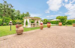 A garden outside Villa Cristina