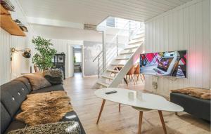 Seating area sa Cozy Home In Ebeltoft With House A Panoramic View