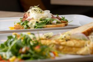 Cibo presso l'affittacamere o nelle vicinanze