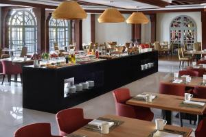 Restaurace v ubytování Fes Marriott Hotel Jnan Palace