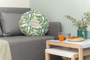 A seating area at Studio 71!Charming flat in Chania