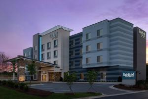 a rendering of the front of a hotel at Fairfield Inn & Suites by Marriott Knoxville Lenoir City/I-75 in Lenoir City