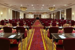 Área de negócios e/ou sala de conferências em Warsaw Presidential Hotel mais 37 fotos