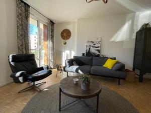 Posedenie v ubytovaní Très bel appartement T3 centre ville, commerces et gare