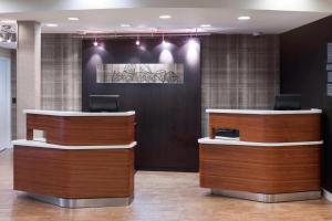 Lobbyen eller receptionen på Courtyard by Marriott Pensacola