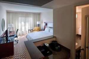 Postel nebo postele na pokoji v ubytování Princeton Marriott at Forrestal