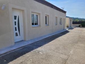 Zdjęcie z galerii obiektu Mare Nostrum Coquet T2 à 10 minutes de la mer ! w mieście Châteauneuf-lès-Martigues